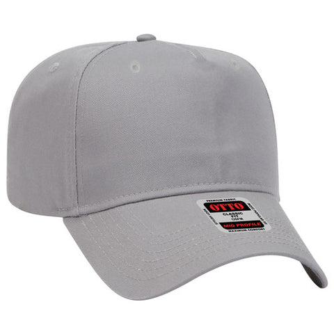 Light gray cap on a white background